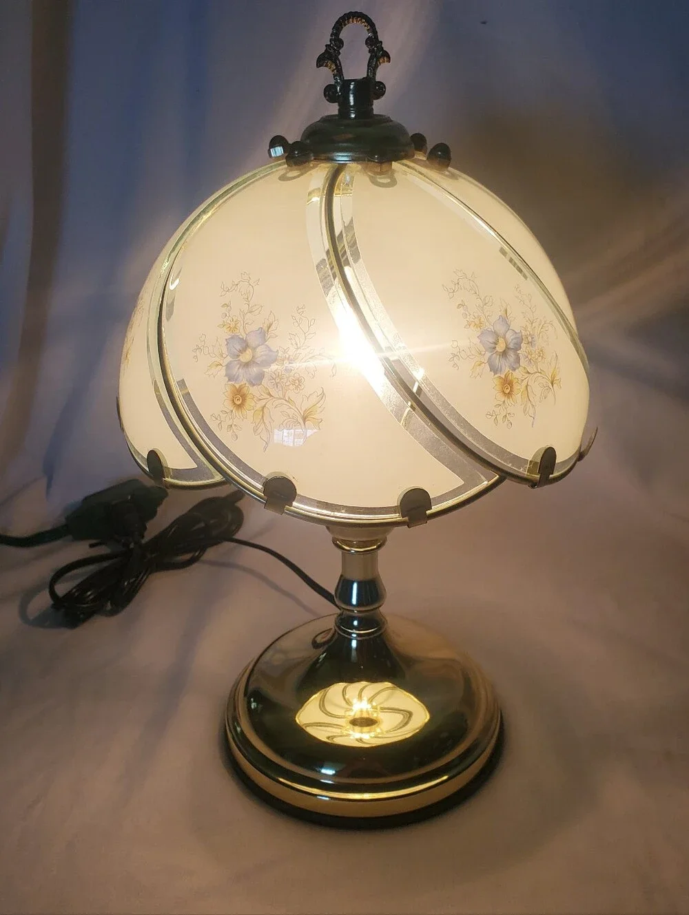 OK Lighting Vtg Glass Swirl 6-Panel Table Lamp Blue Floral Shade Desk Shelf, 11